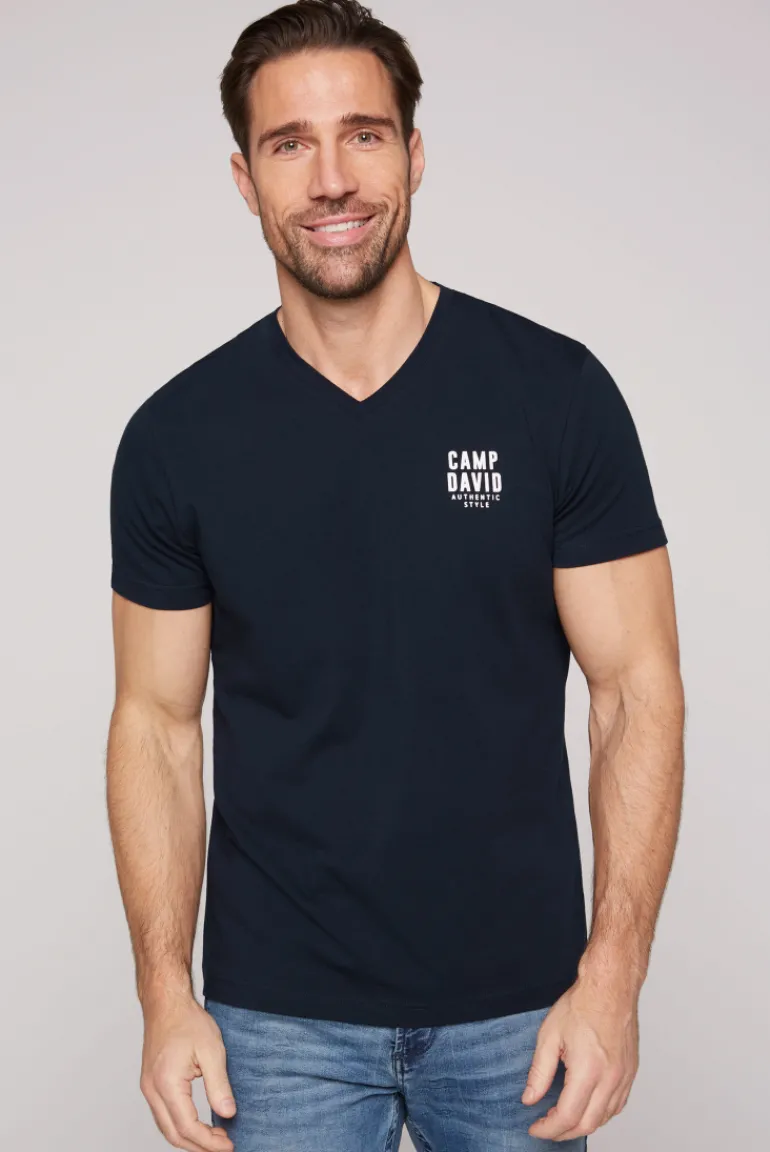 Shop CAMP DAVID & SOCCX Basic T-Shirt V-Neck mit Logo Print blue navy bluenavy