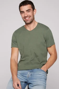 Shop CAMP DAVID & SOCCX Basic T-Shirt V-Neck mit Used-Kante green olive greenolive