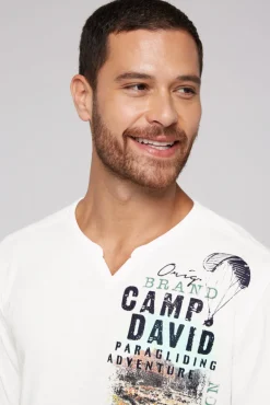 Shop CAMP DAVID & SOCCX Langarmshirt mit Twill-Patches und Artworks ivory
