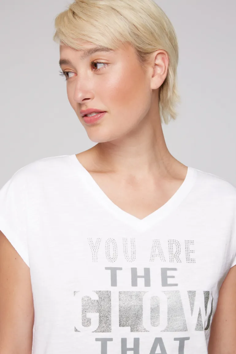 Best Sale CAMP DAVID & SOCCX Shirt mit V-Ausschnitt und Wording Print opticwhite