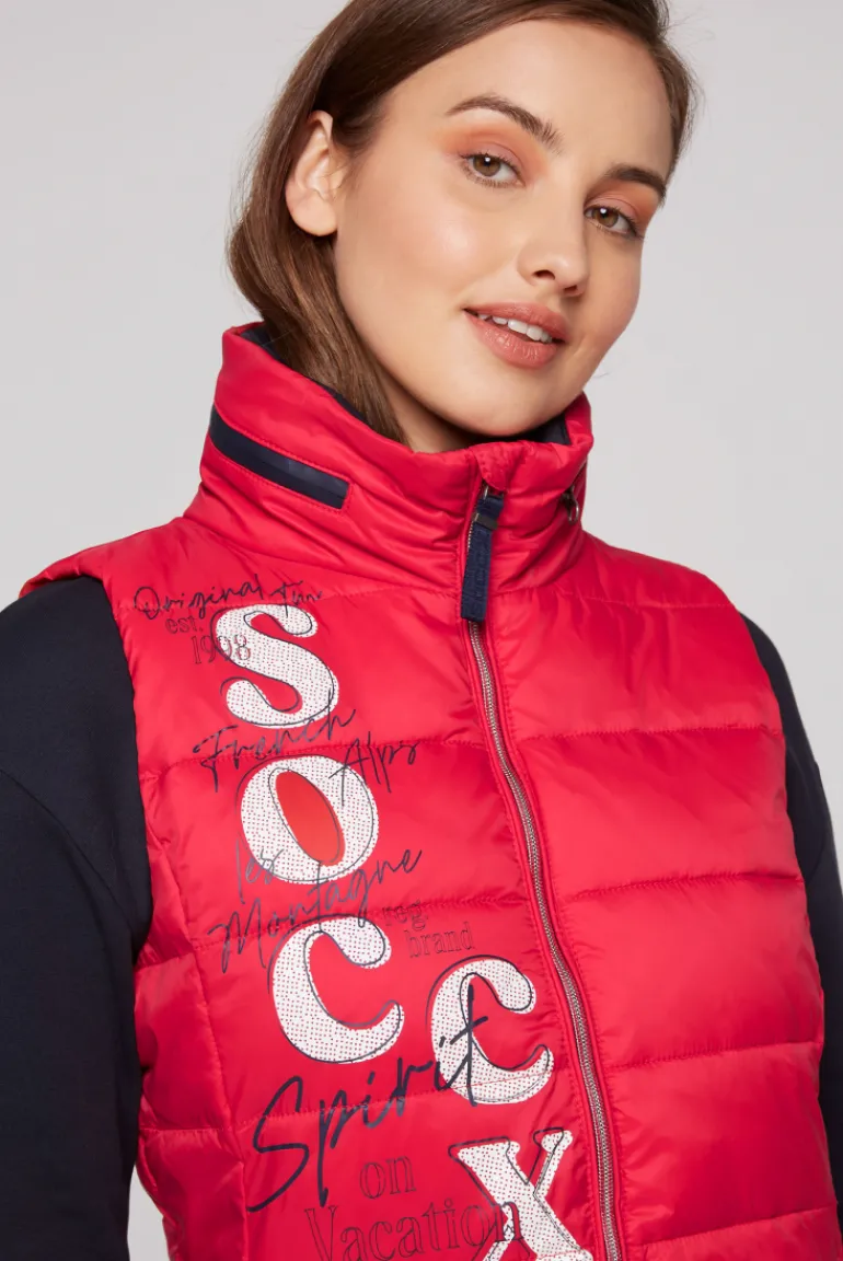 Best CAMP DAVID & SOCCX Steppweste mit Kapuze im Stehkragen clear red clearred