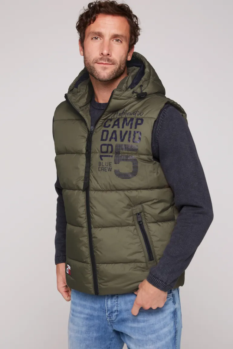 Online CAMP DAVID & SOCCX Steppweste mit Kapuze und Rücken-Print medium khaki mediumkhaki