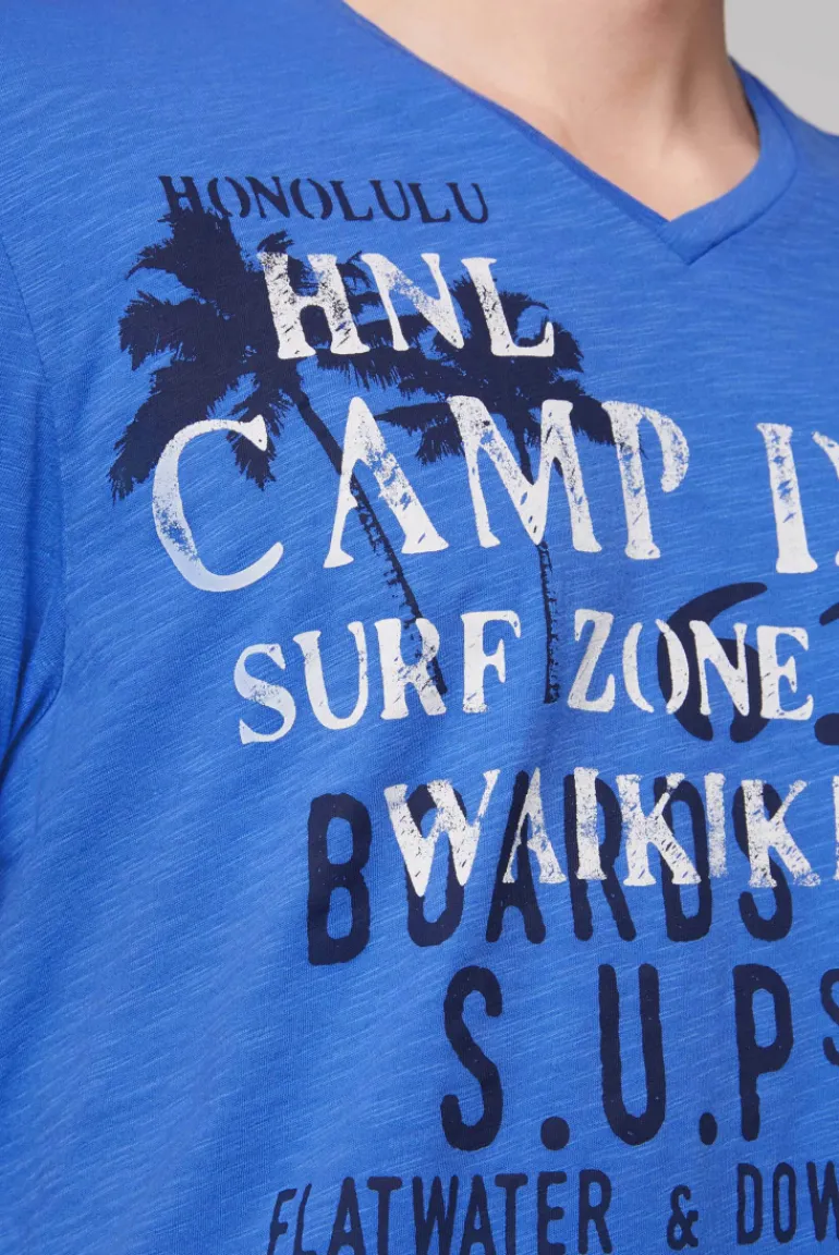Flash Sale CAMP DAVID & SOCCX T-Shirt mit V-Neck und Print Artwork deep sky | S deepsky