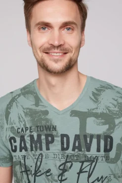 Discount CAMP DAVID & SOCCX T-Shirt V-Neck mit All Over Print teal